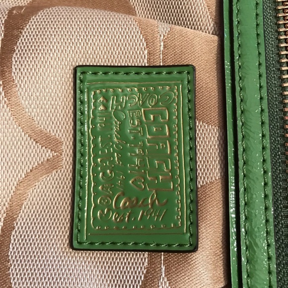 Authentic Coach - Picture 5 of 6